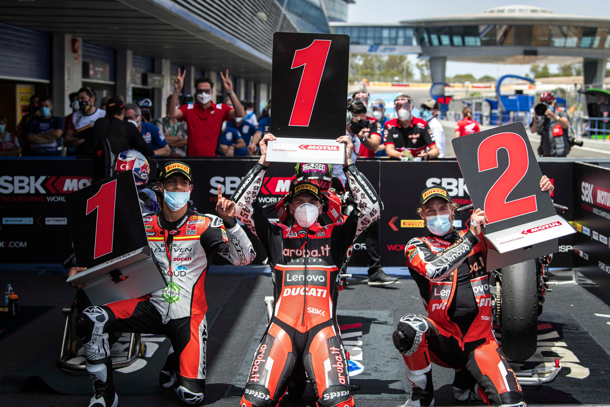 Scott Redding wins the superpole at Aragon as Chaz Davies follows