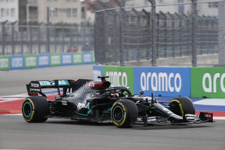 Russian GP Quali: Hamilton beats Bottas by 0.5 seconds