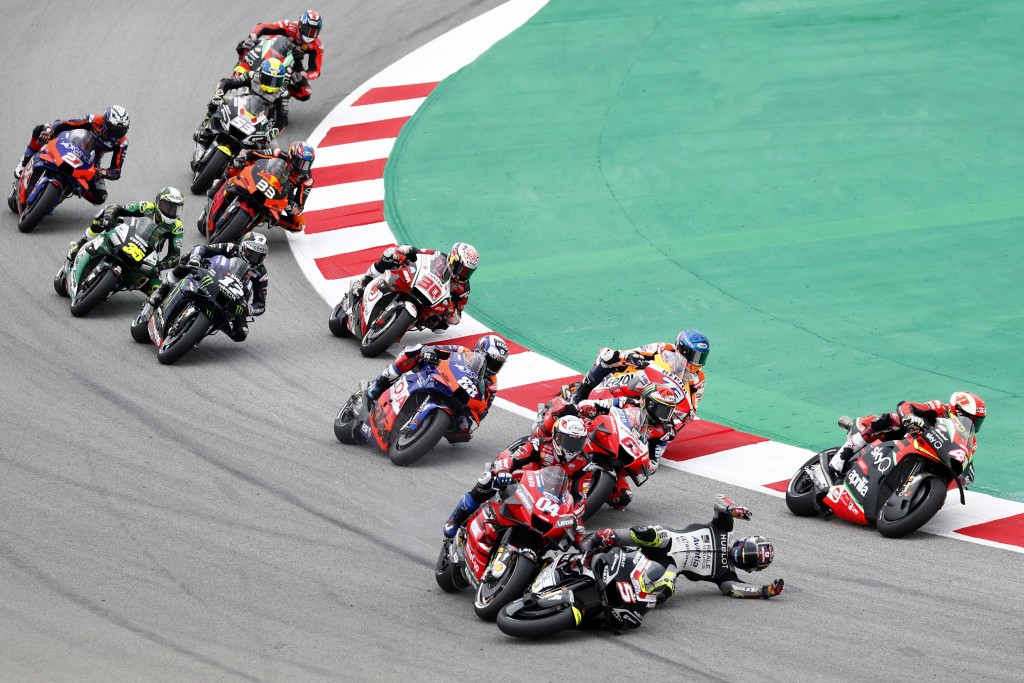 Quartararo wins Barcelona MotoGP as Dovizioso and Rossi crash