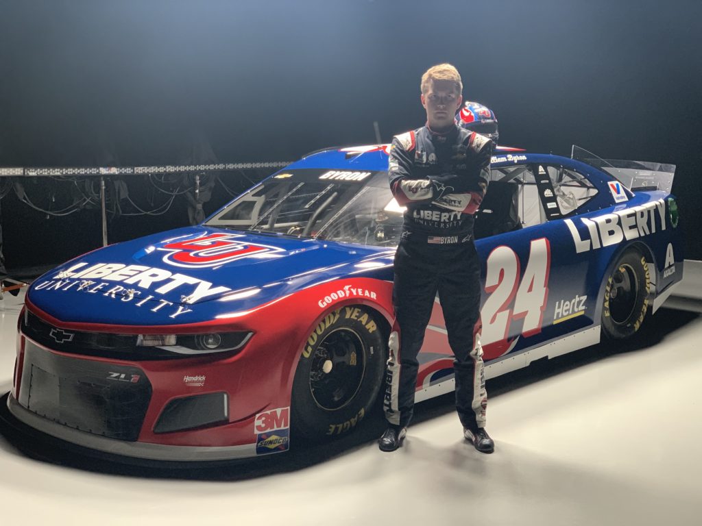 william byron gets a two year extension with hendrick motorsports