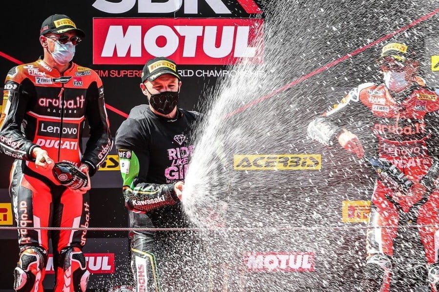 Catalunya WSBK: Chaz Davies takes first 2020 victory as Gerloff takes maiden podium