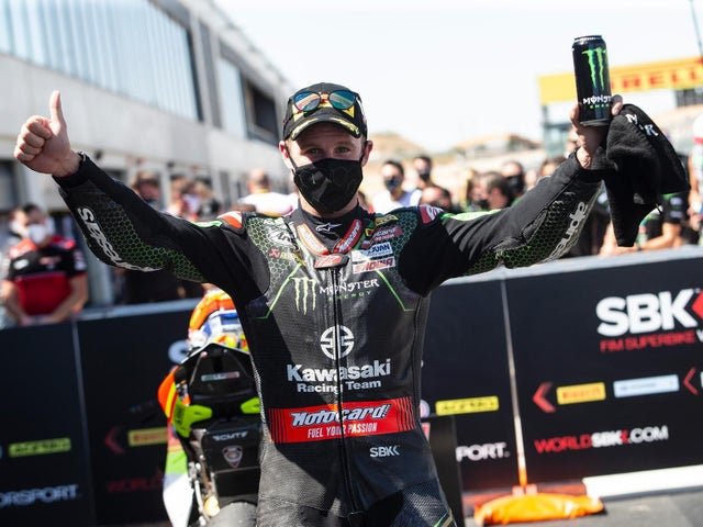 Jonathan Rea wins Aragon WSBK after a late pass on Rinaldi