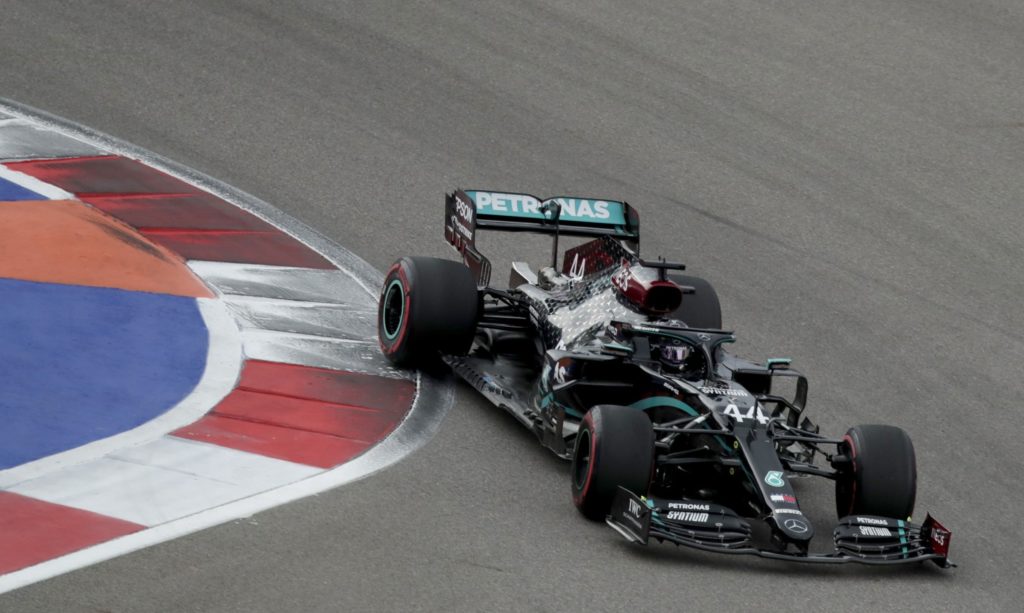 hamilton avoids penalty for rules breach at the russian gp qualifying session