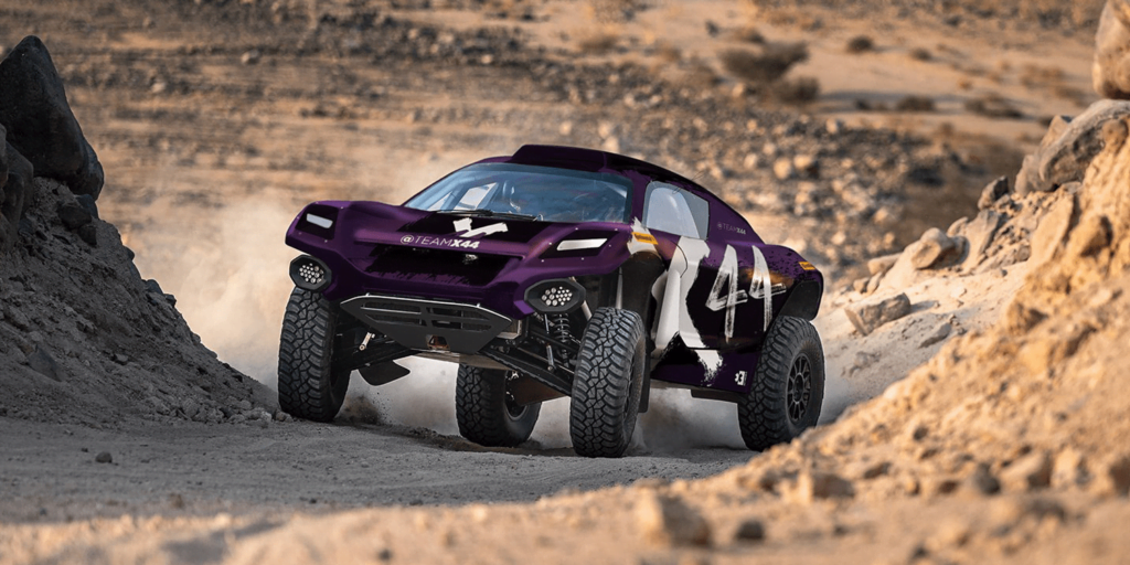 lewis hamilton launches extreme e racing team
