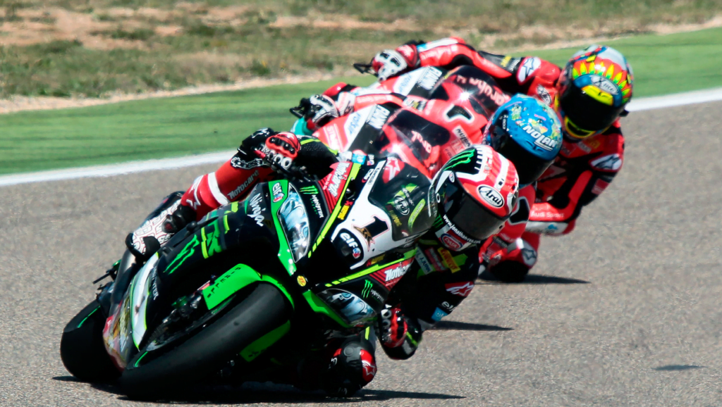 Jonathan Rea wins Aragon WSBK after a late pass on Rinaldi