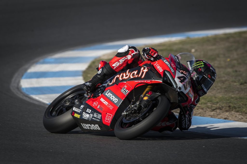 redding wins friday practice as he mounts more pressure on rea
