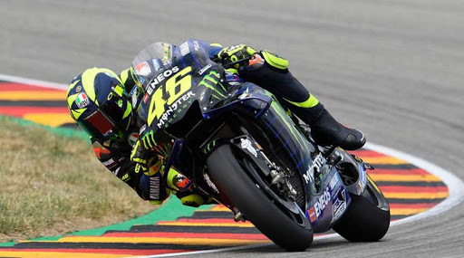 Valentino Rossi cleared to race in Valencia MotoGP after new covid-19 tests