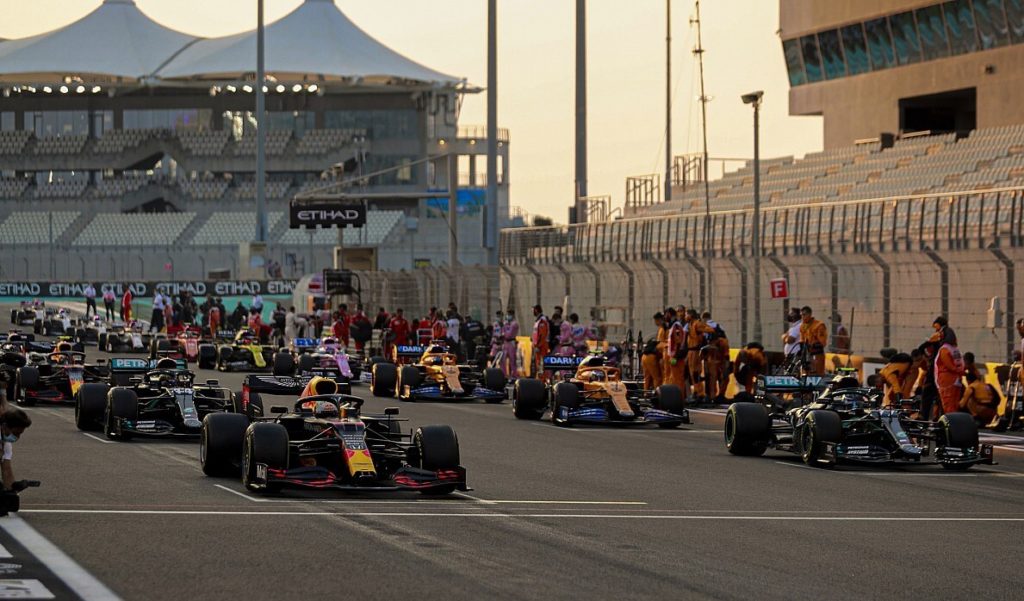 Abu Dhabi GP: Verstappen wins ahead of Bottas and Hamilton