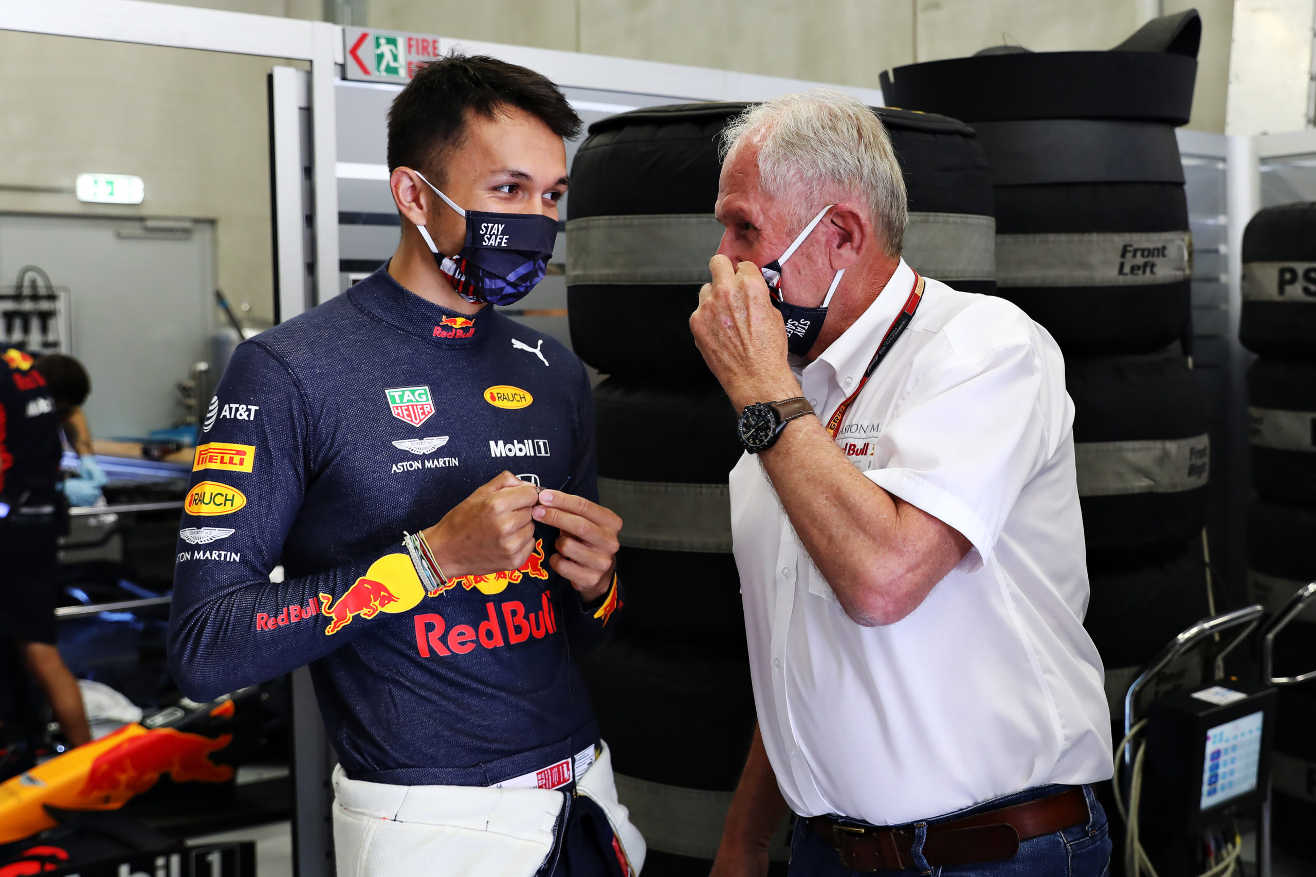 lewis hamilton finally gets his knighthood