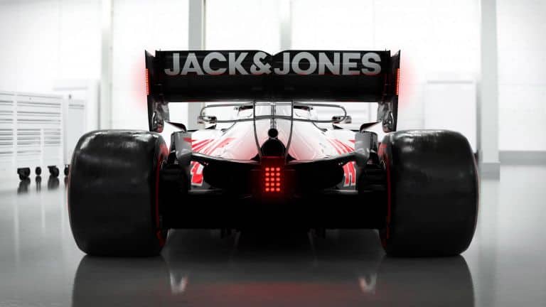 russell presents williams with updates from mercedes experience to improve 2021 car