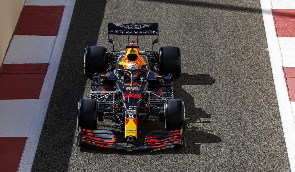 verstappen leads abu dhabi fp1 as albon spins