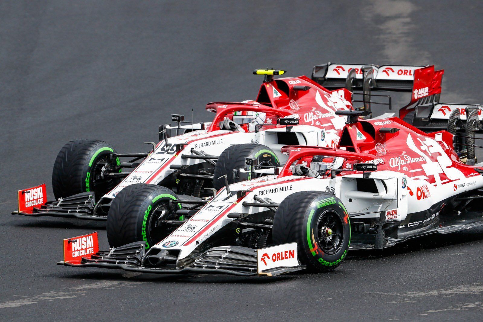 marko advised vettel to be available in the driver market for a possible red bull return