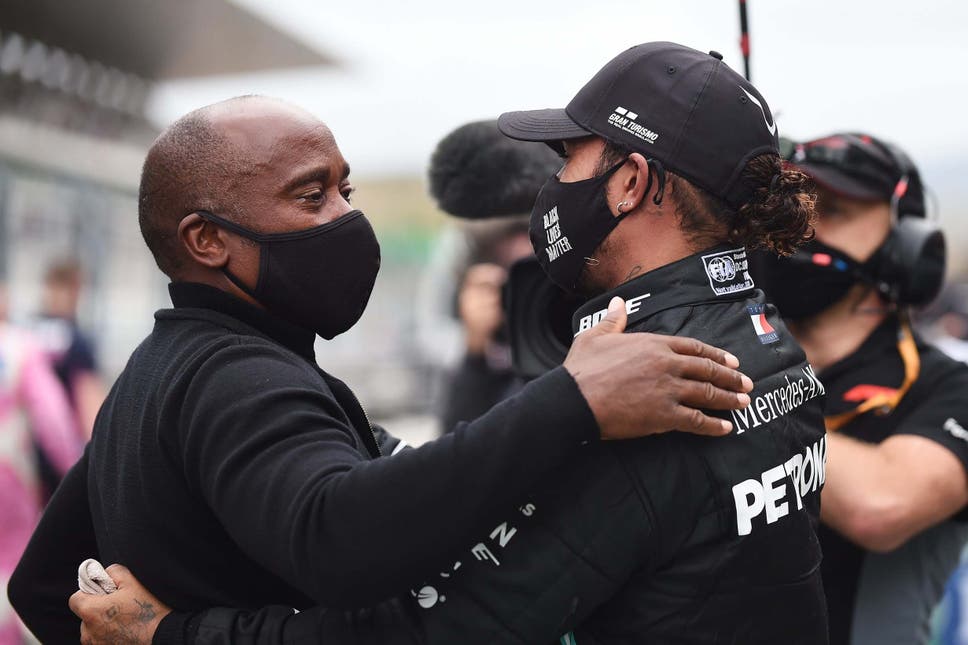 Hamilton's father hints at the seven time World champion's Mercedes contract