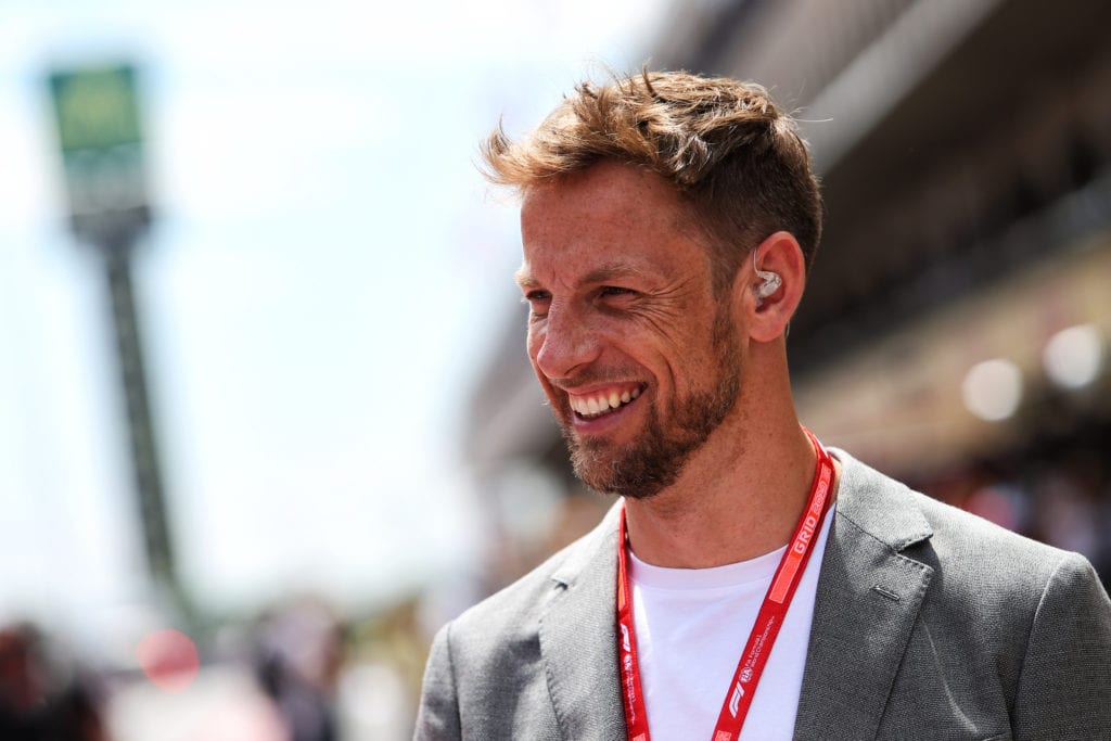 kevin magnussen had been given an offer to stay in f1