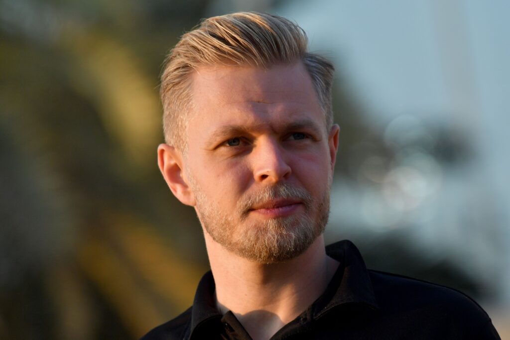 Kevin Magnussen had been given an offer to stay in F1