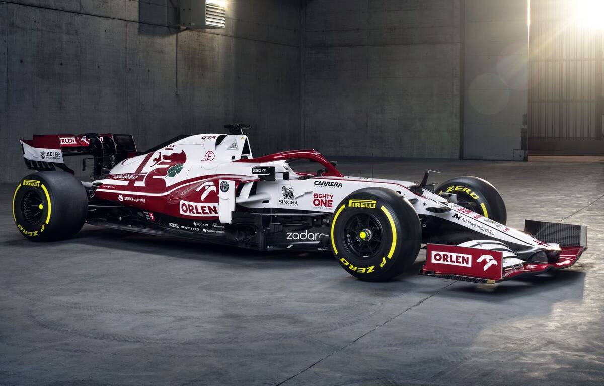 Alfa Romeo unveils their 2021 F1 car, the C41