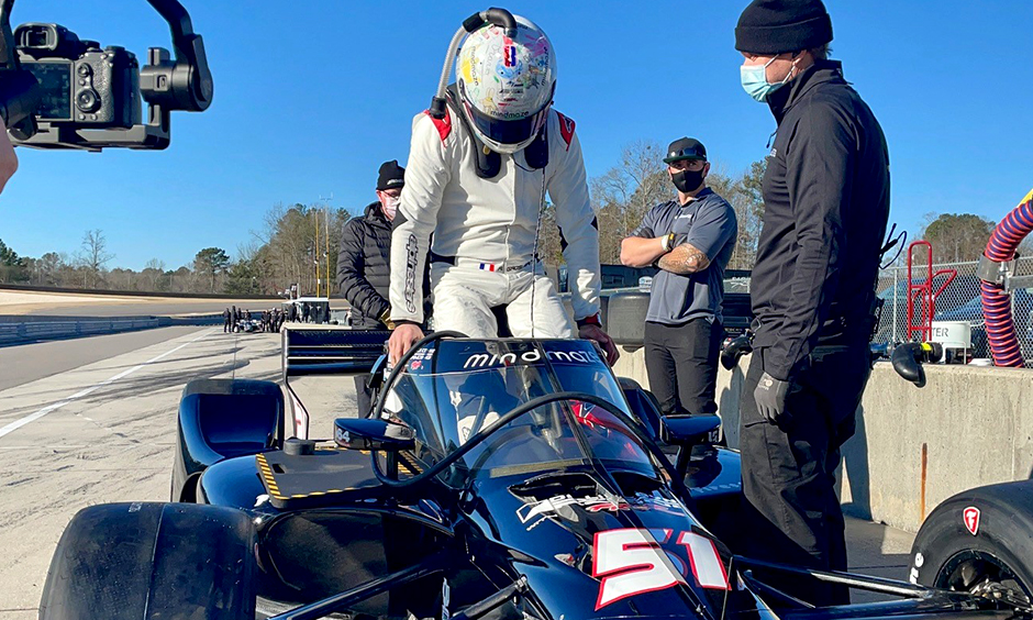 Grosjean completes first test with indycar, experiences a spin