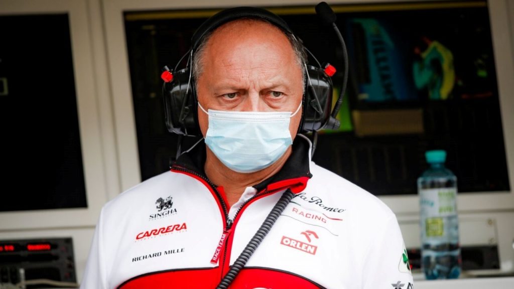 alfa romeo team boss vasseur tests positive for covid-19