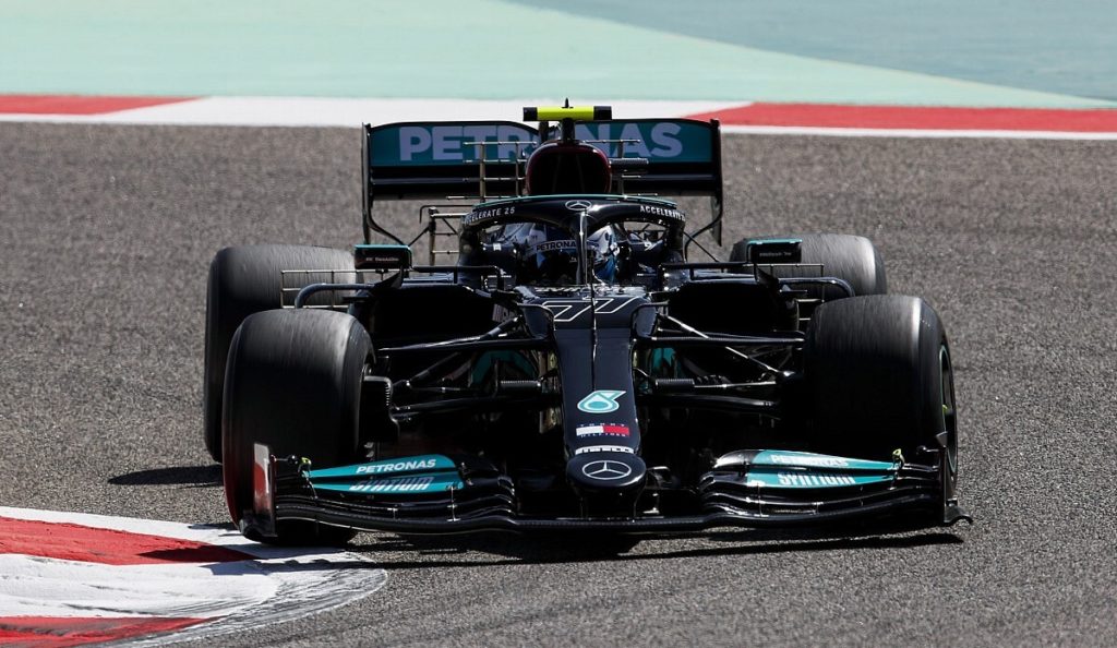bottas: mercedes rear is ‘snappy and unforgiving’