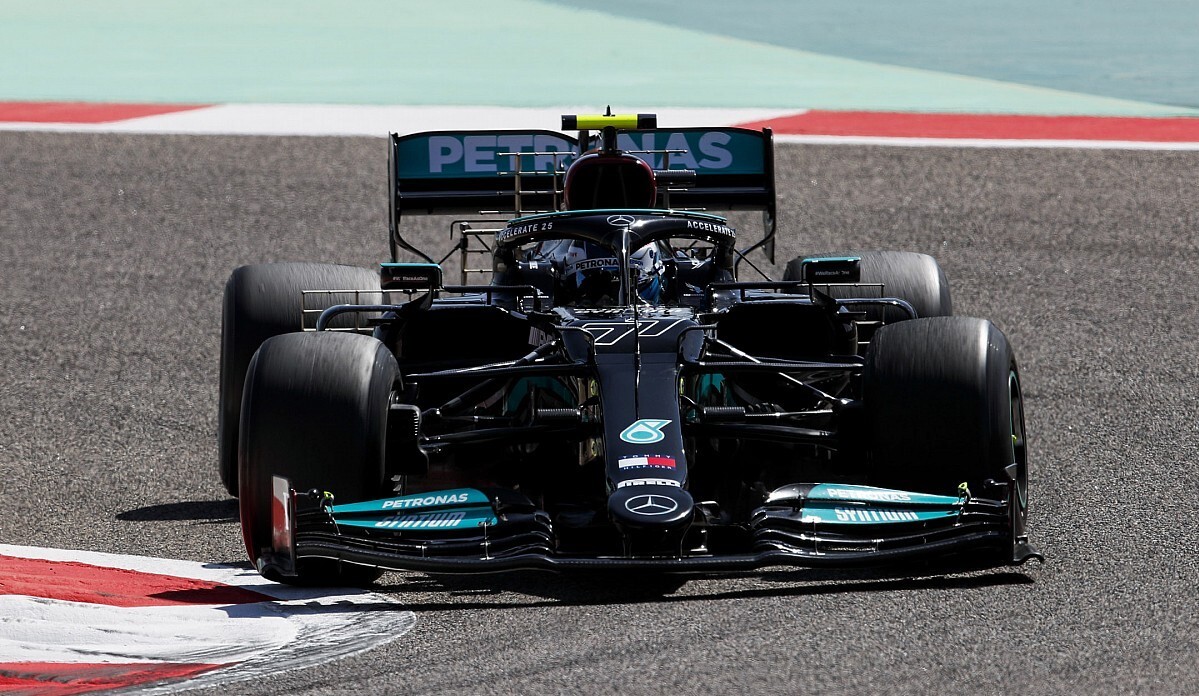 Bottas: Mercedes rear is 'snappy and unforgiving'