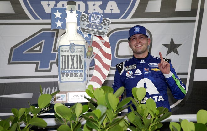 William Byron wins Dixie Vodka 400 Cup race at Miami Speedway