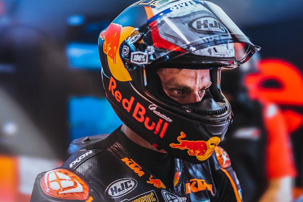 binder hits back at rossi’s criticism