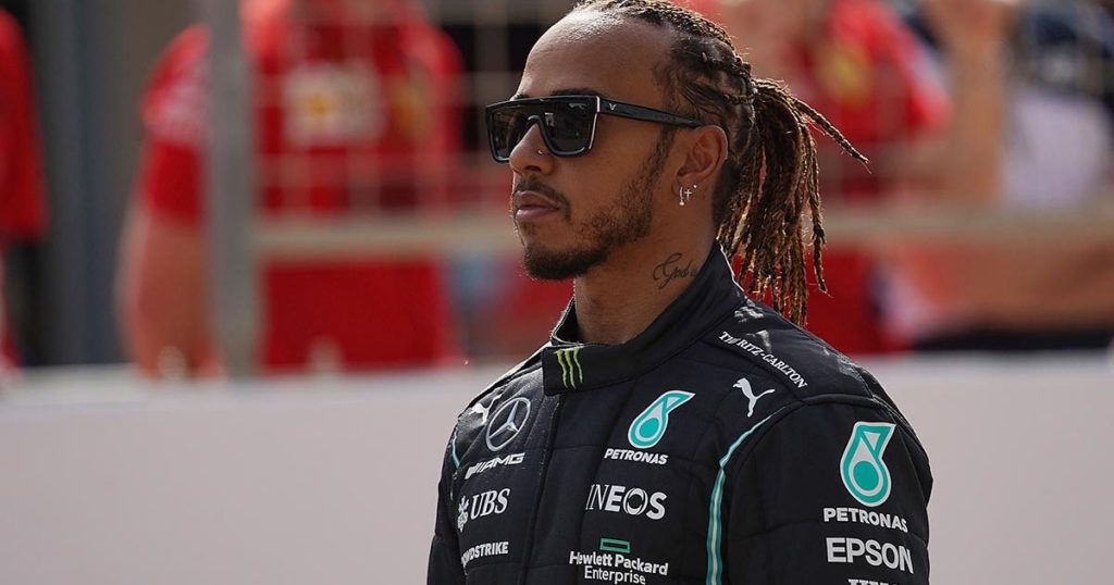 hamilton to race in michael jordan’s nascar team in 2022