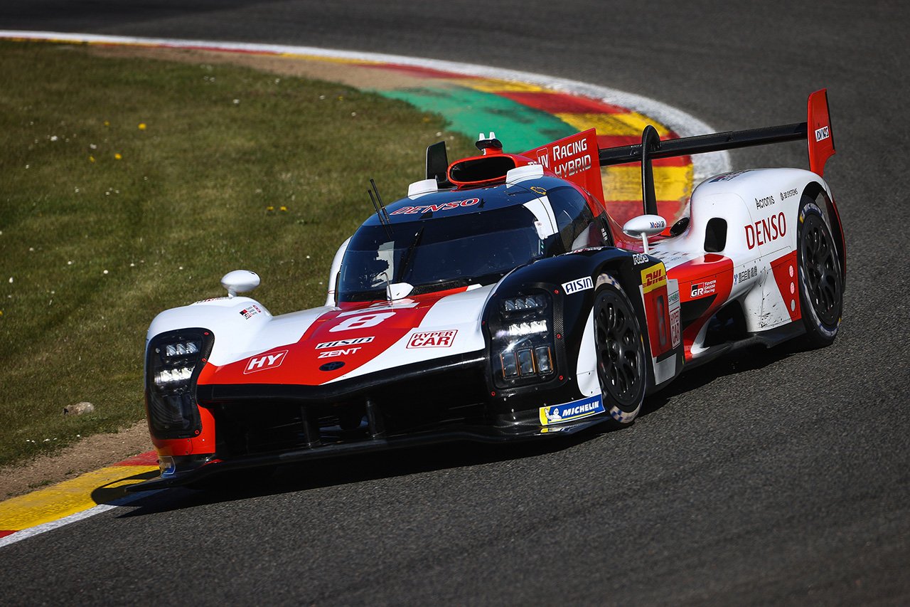 Toyota's new hypercar, the GR010 outpaced by LMP2 cars