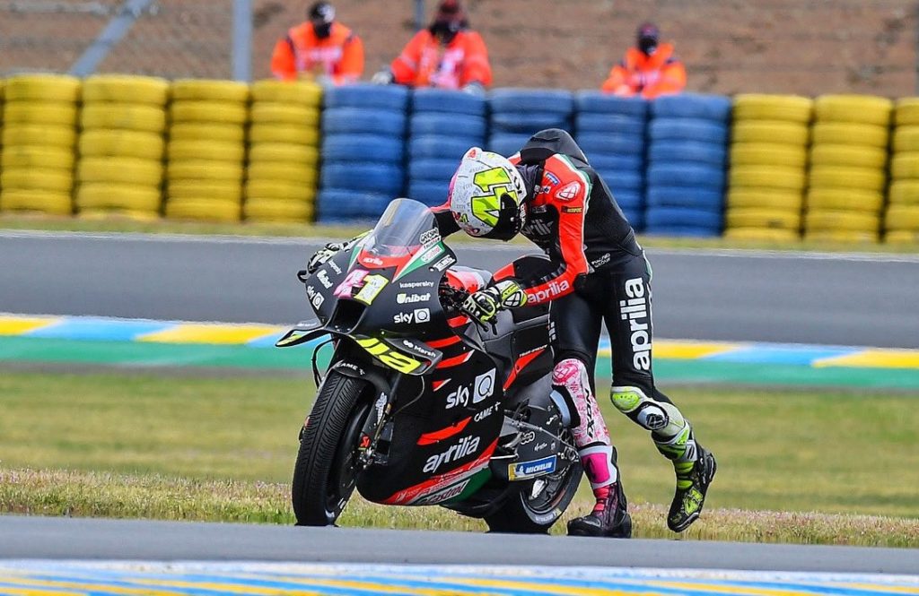 aleix espargaro undergoes arm pump surgery