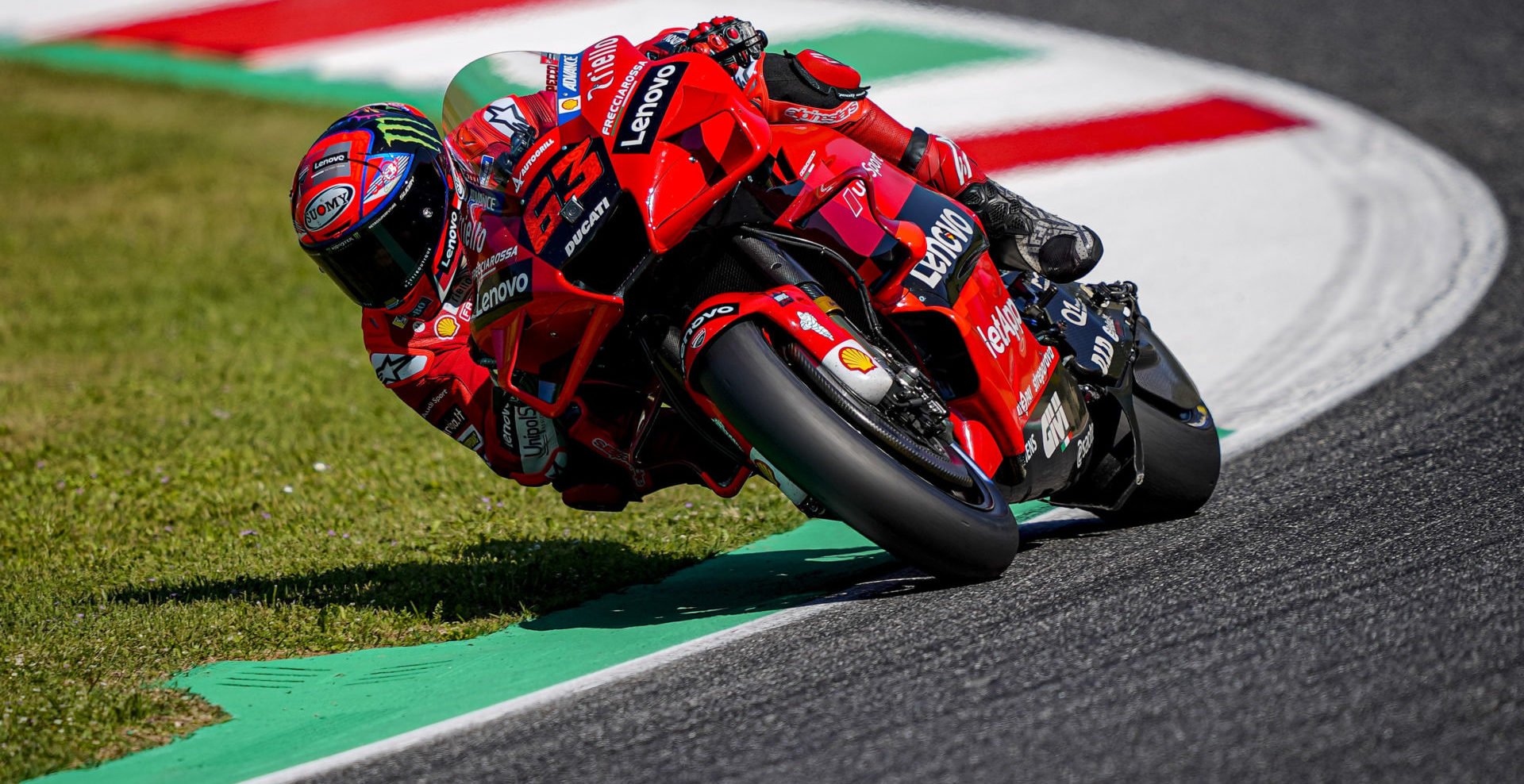 quartararo takes pole at mugello after breaking lap record