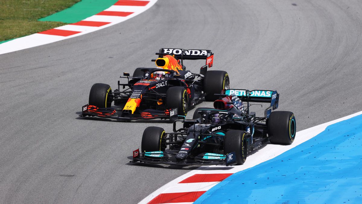 Hamilton wins Spanish GP after a close battle with Verstappen