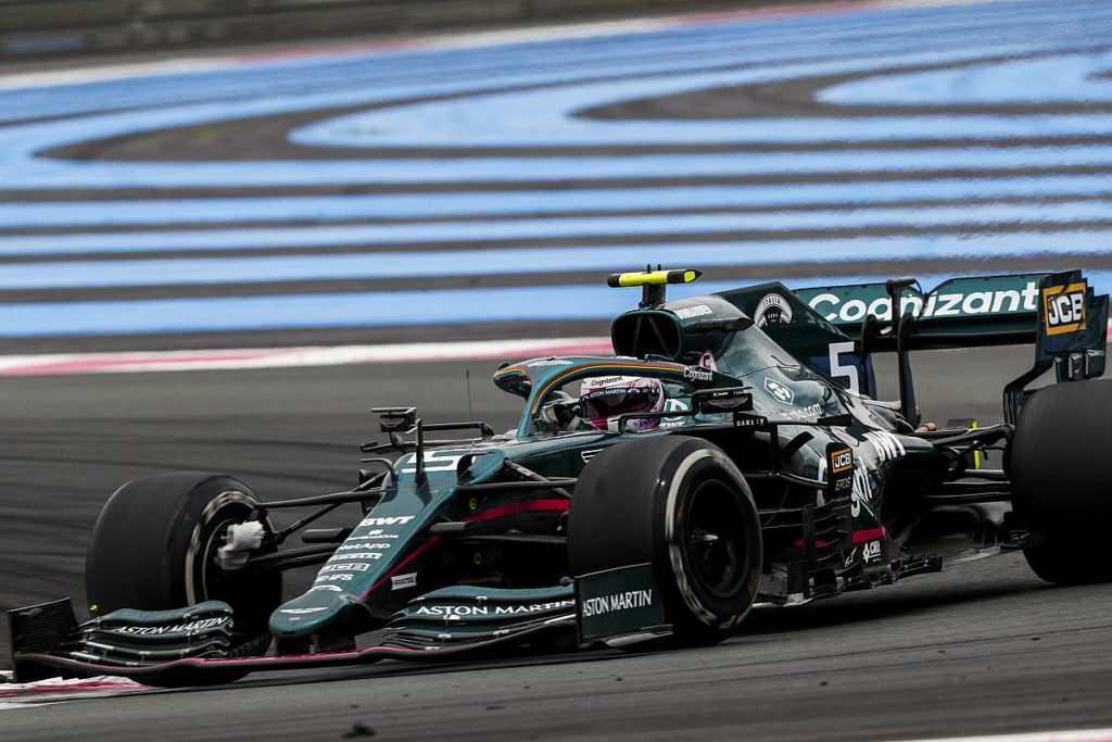 aston martin looking for a new technical director