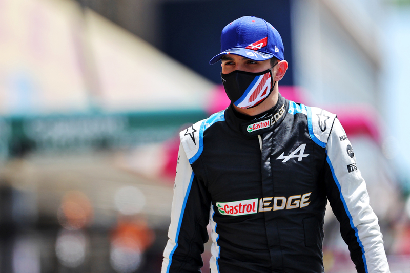 Esteban Ocon to stay with Alpine up to 2024 in a new signing