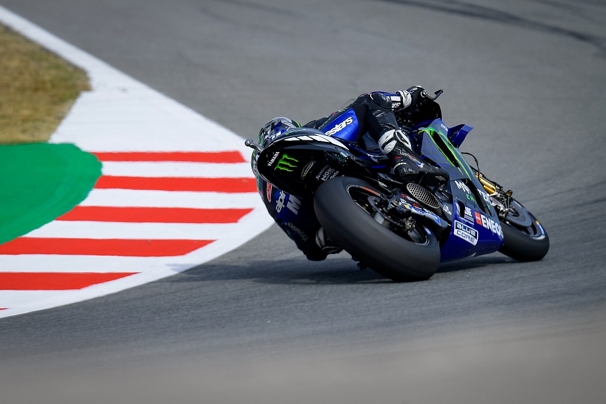 Front end and soft tyre issues reason for Rossi finishing 19th in Barcelona practice