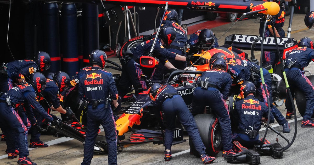 Mercedes wants Red Bull's pit stop equipment investigated