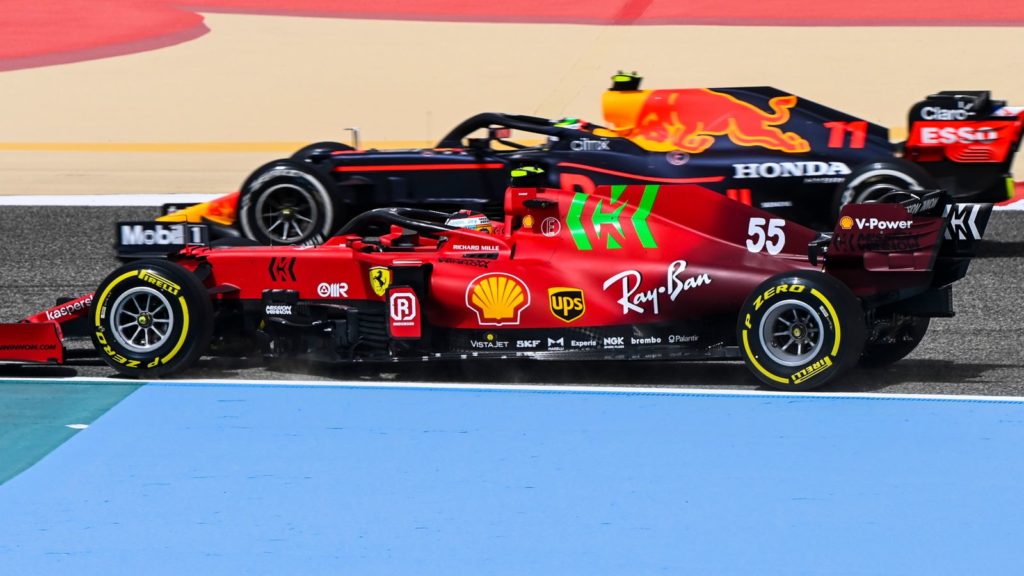 red bull holding talks with ferrari over engine deal