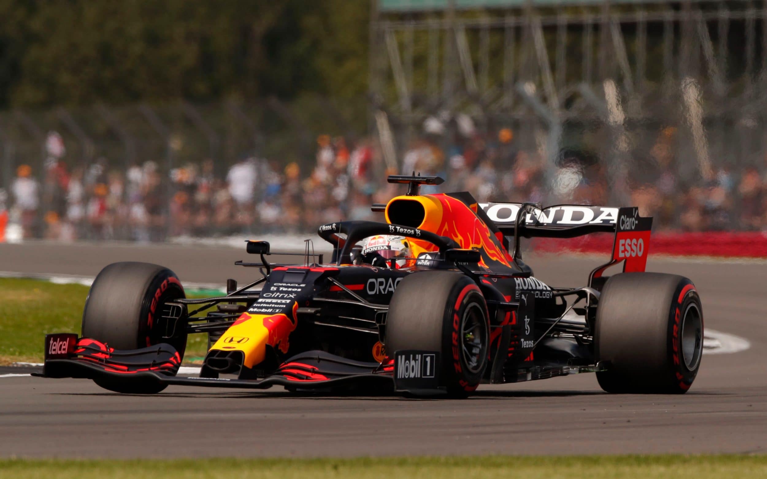 Verstappen leads in the only practice session before quali