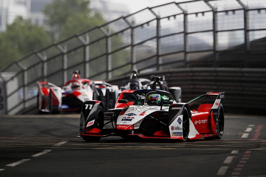 watch: what made di grassi disqualified from london formula e after pit lane exit