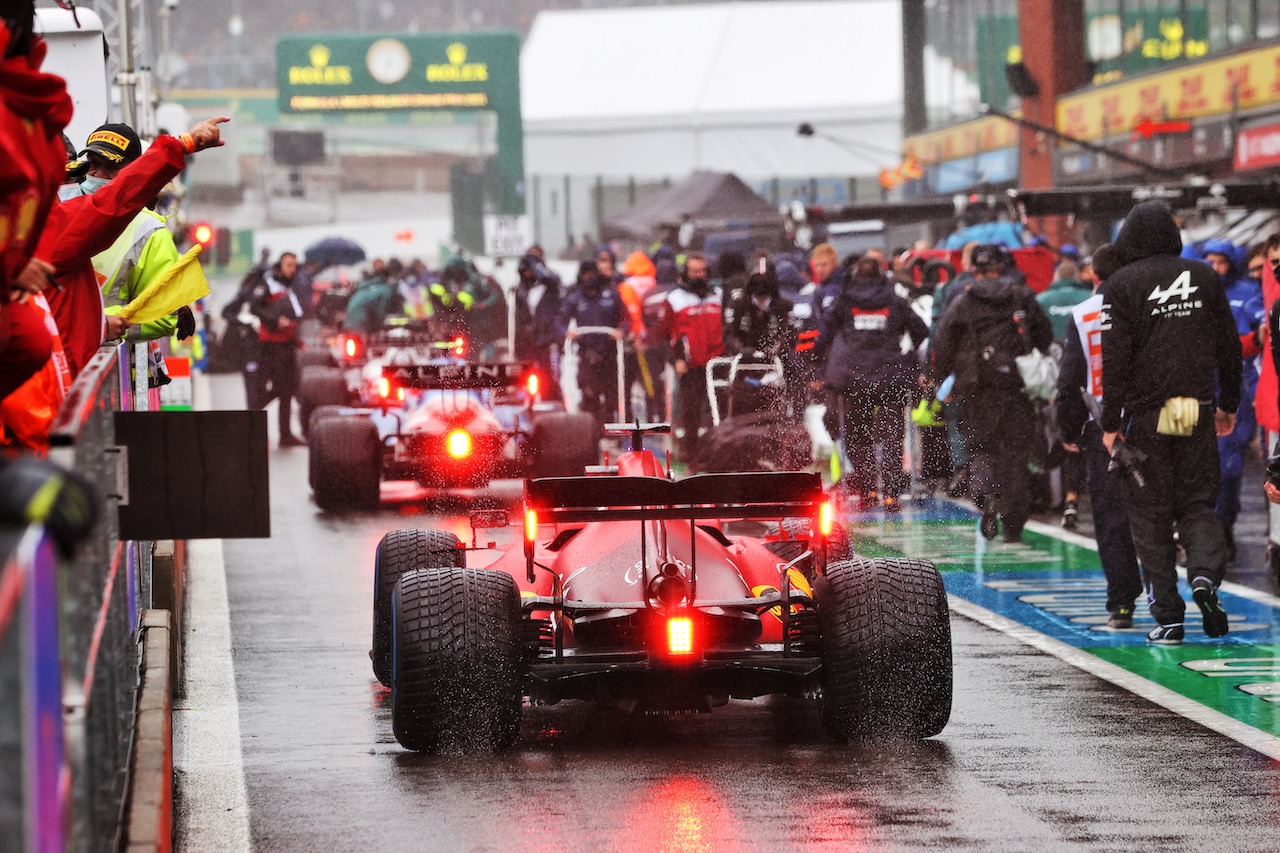 alfa romeo driver kimi raikkonen announces retirement after 2021 season