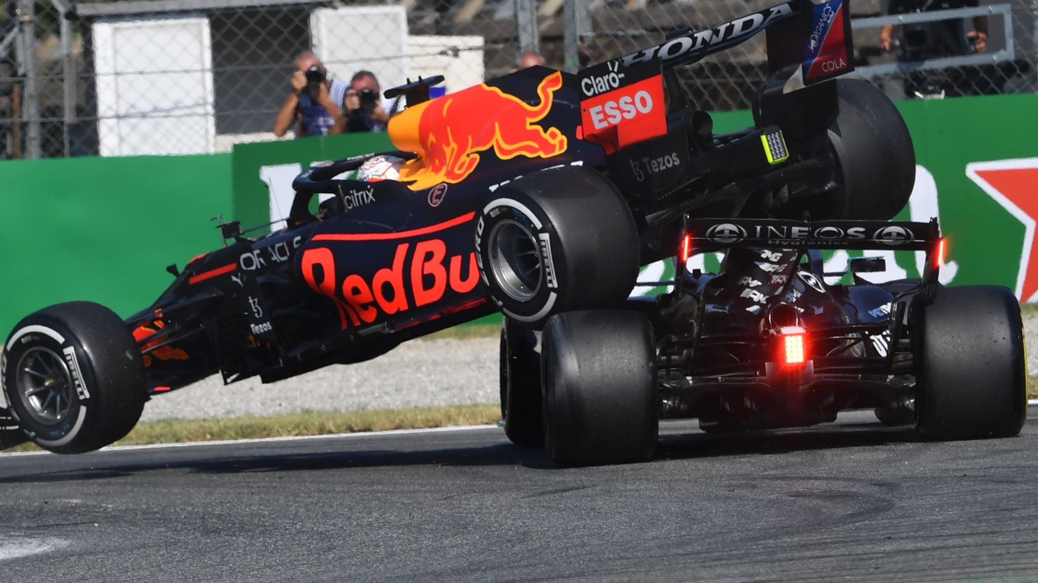 red bull refute claims that verstappen ‘intended’ to crash into hamilton in monza
