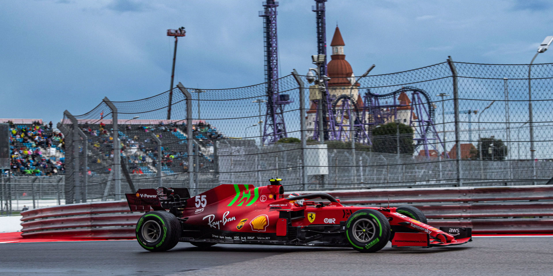 istanbul circuit undergoes water blasting to give drivers more grip