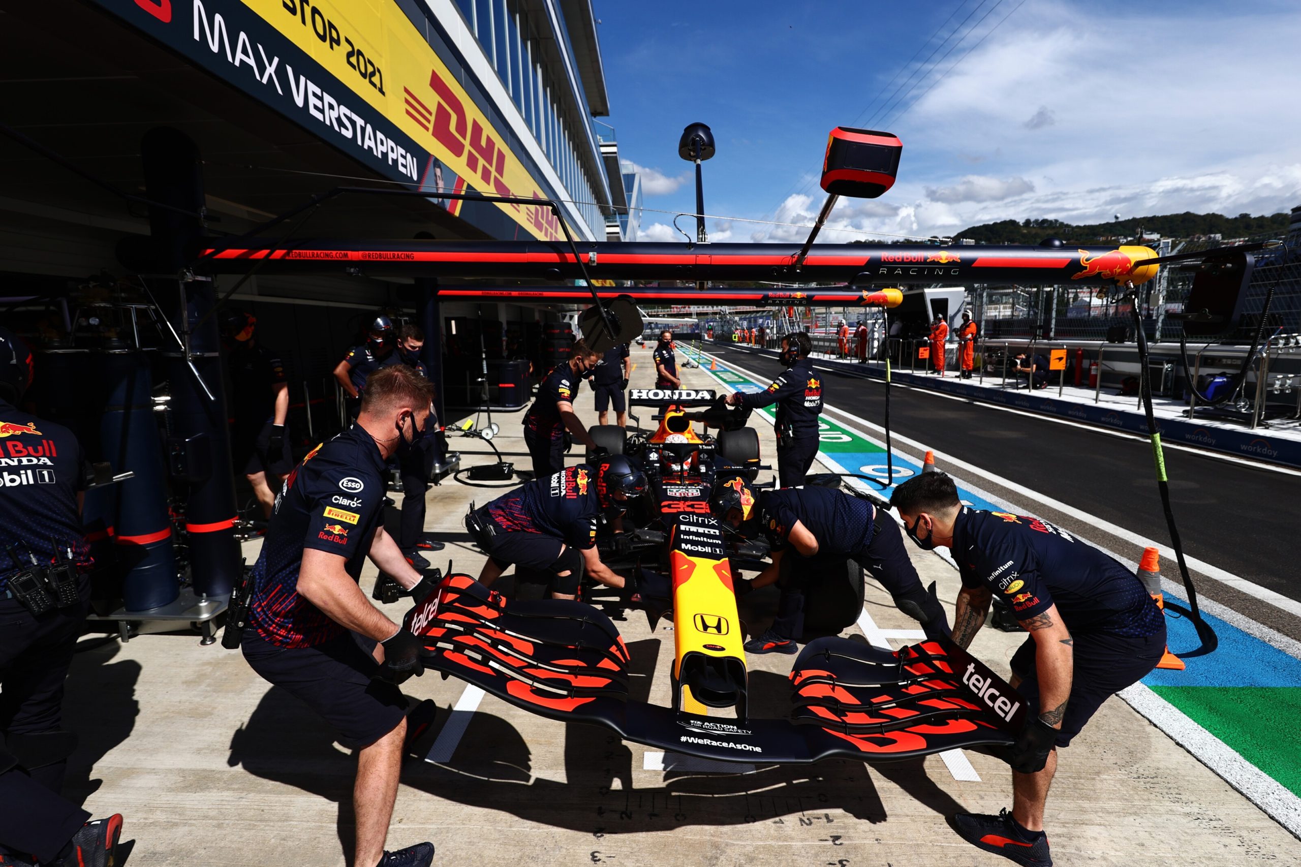 Verstappen to start from the back of the grid after Power Unit change penalty