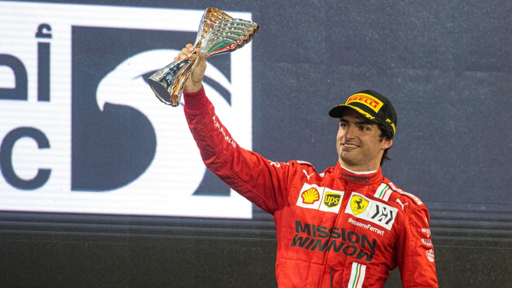 ferrari to consider extending carlos sainz contract beyond 2022