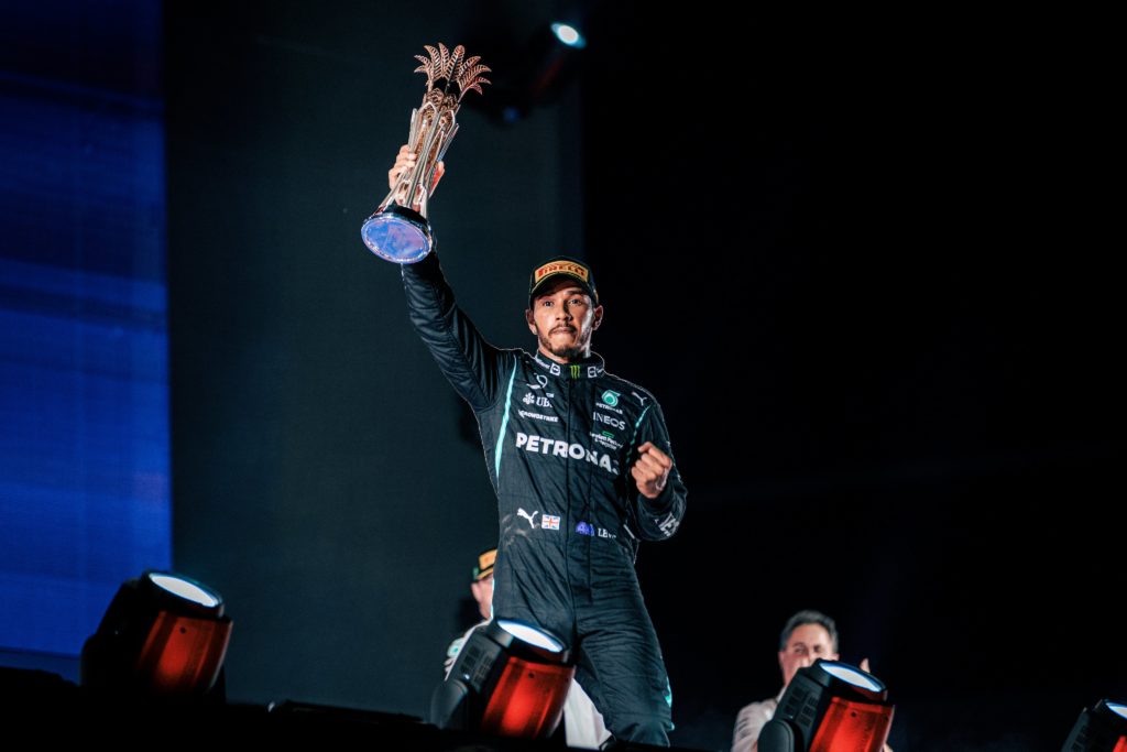 hamilton wins after collision with verstappen in chaotic saudi arabian gp – full race results
