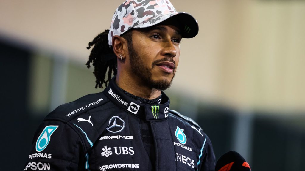 signatures for a petition to make lewis hamilton 2021 champion get to 40,000