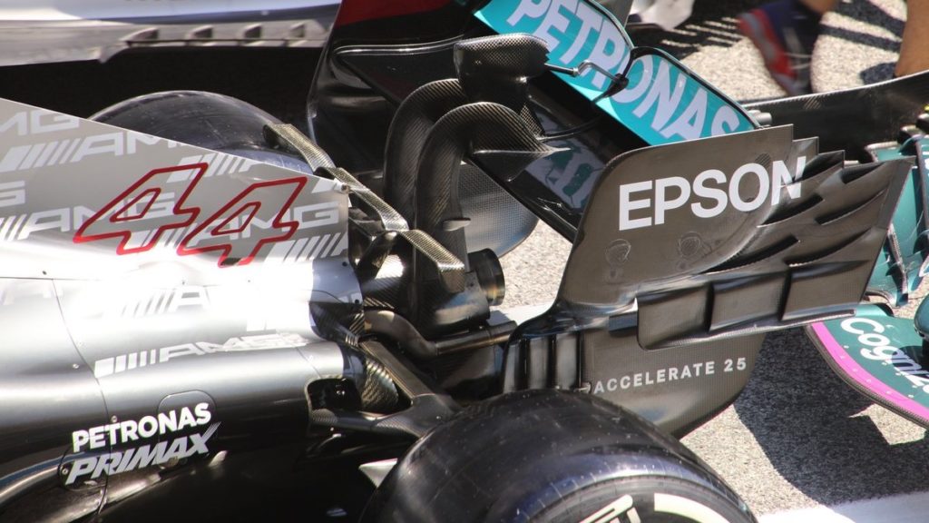mercedes loses two sponsors ahead of 2022 season