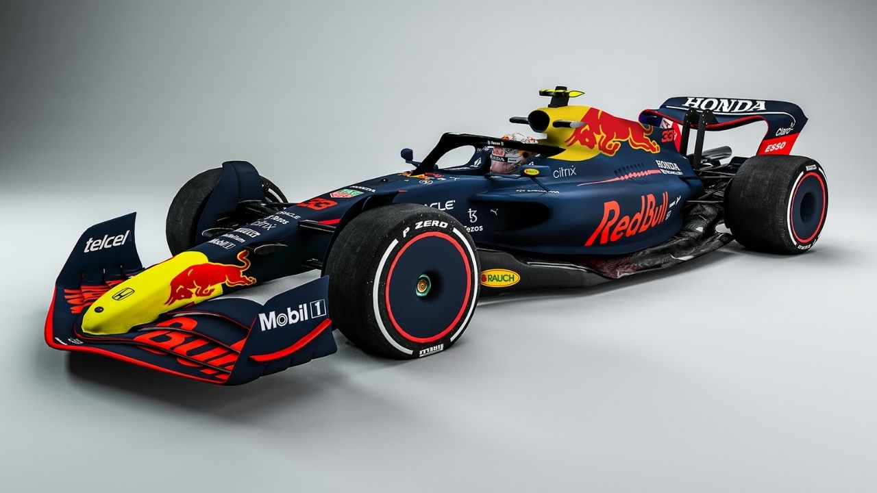 mercedes drops a hint that lewis hamilton will race in 2022