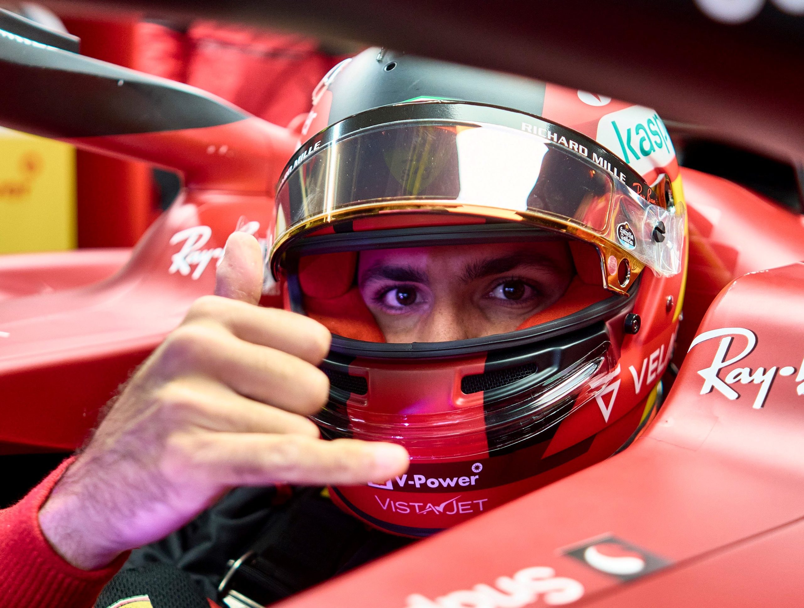 Carlos Sainz takes the new Ferrari F1-75 out for a ride in Barcelona