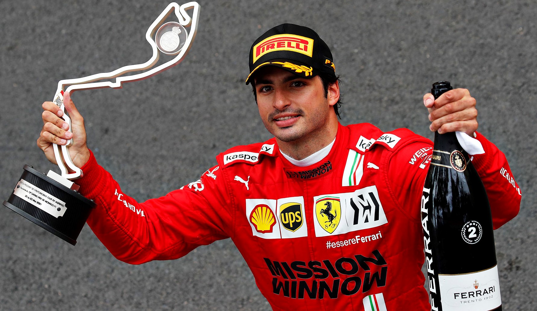 Carlos Sainz targetting medium or long term contract with Ferrari
