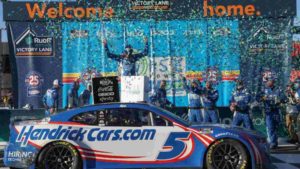 Kyle Larson wins Cup race at Auto Club Speedway